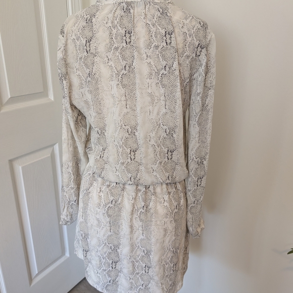 Snakeskin Print Wrap Dress - Picture 4 of 7